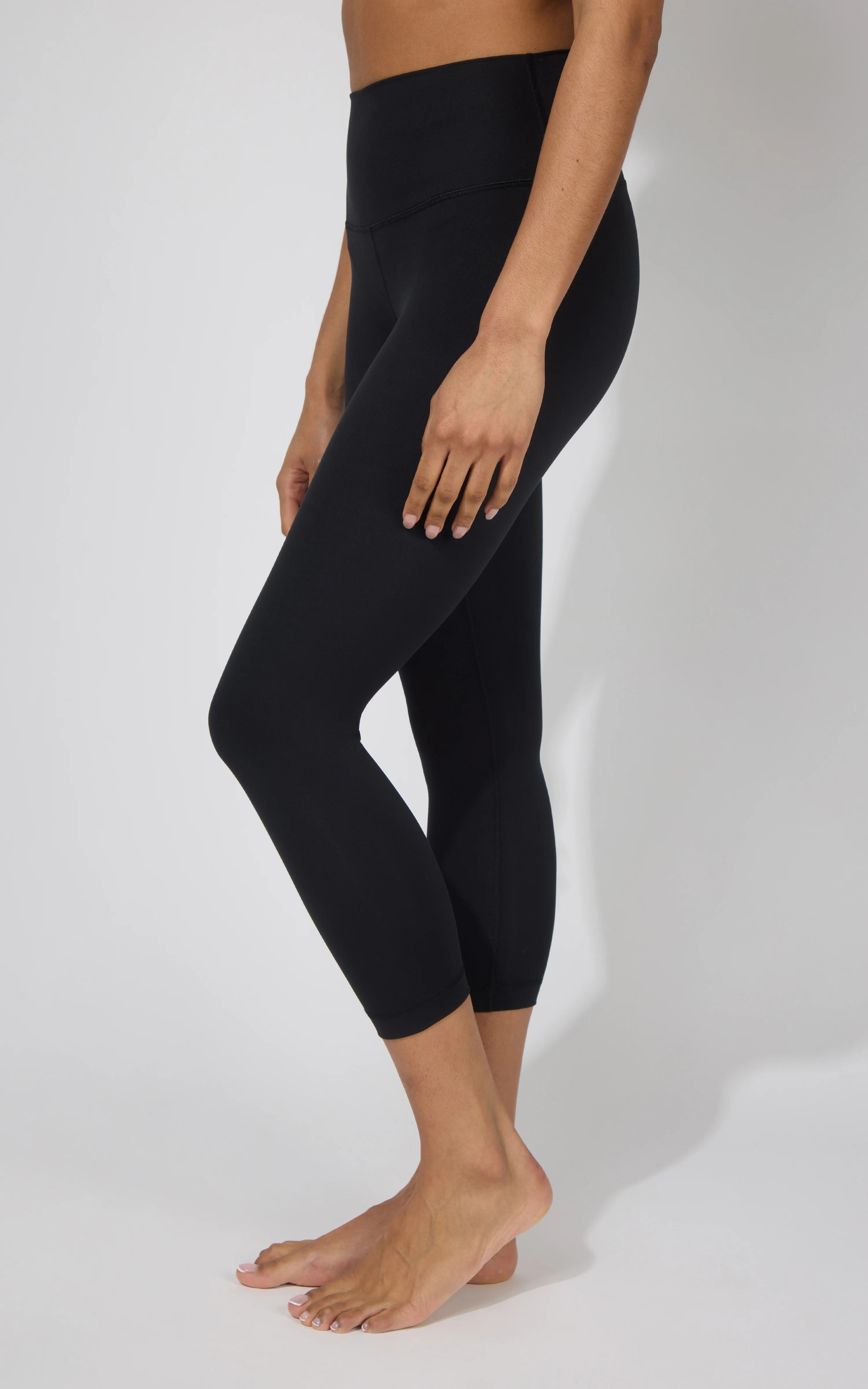 2 PK Interlock Side Pocket and Everyday Capris - Image 60