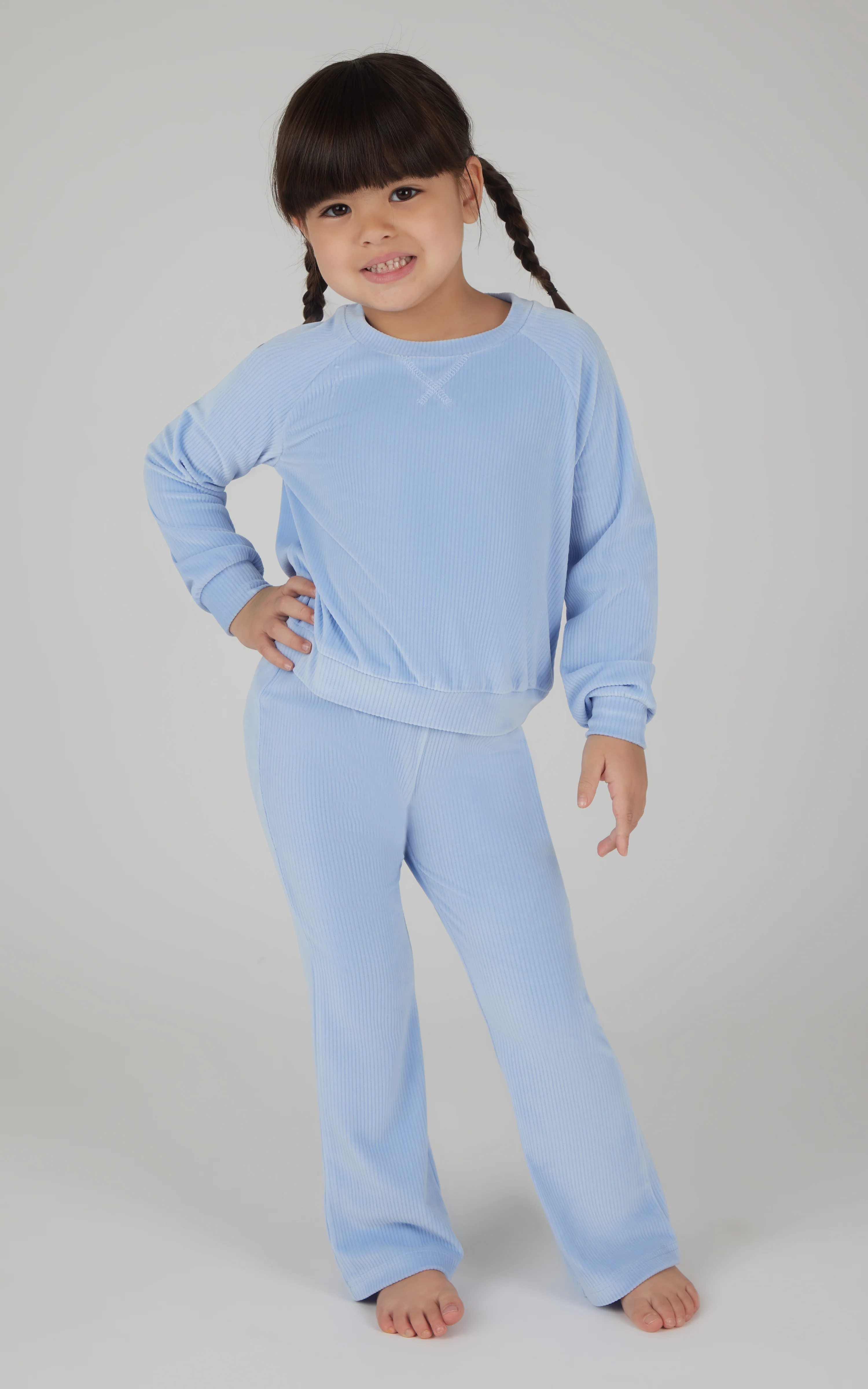 Little Girls 2 PC Ribbed Velour Top and Flare Leg Pant - Image 4