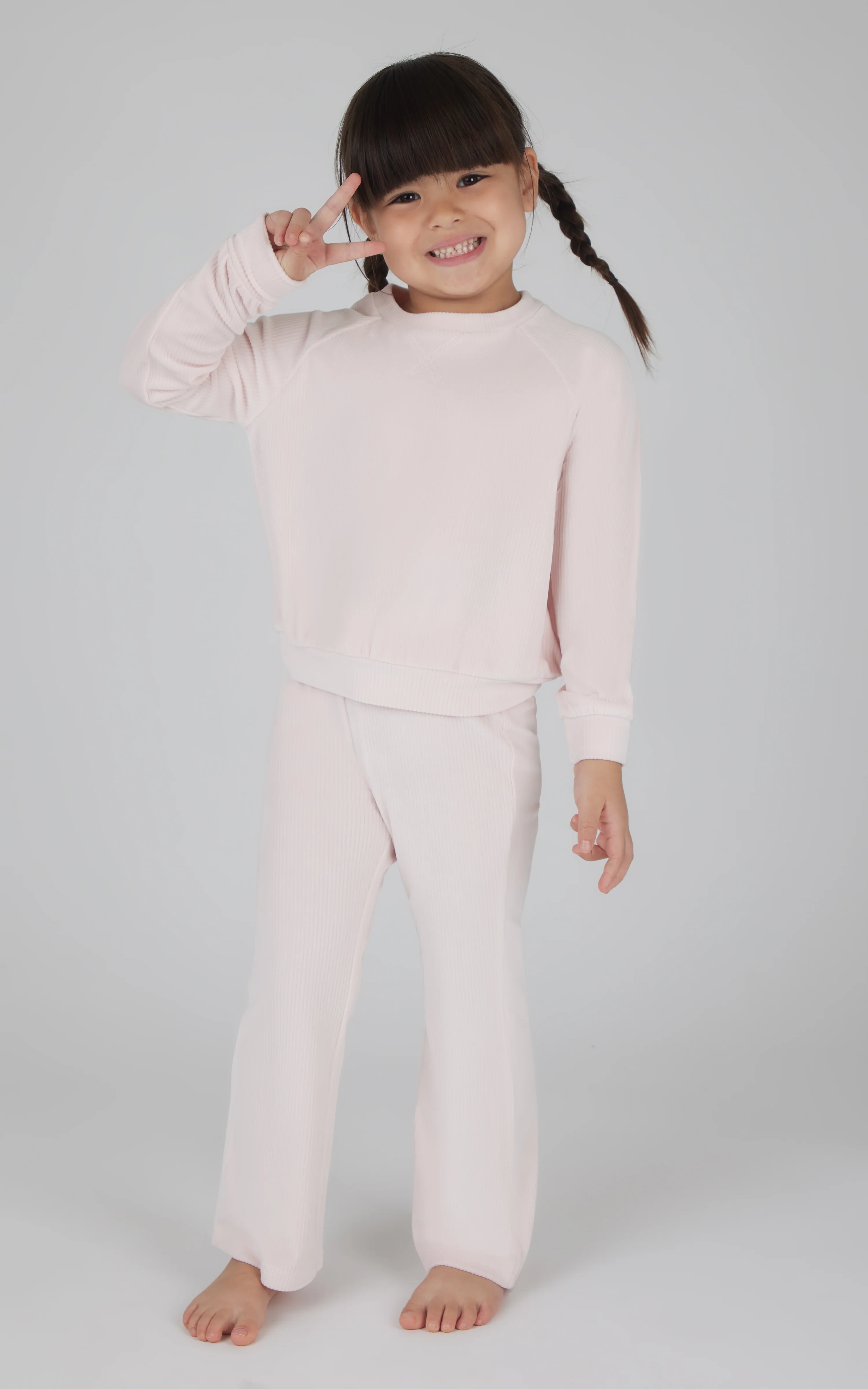 Little Girls 2 PC Ribbed Velour Top and Flare Leg Pant - Image 7