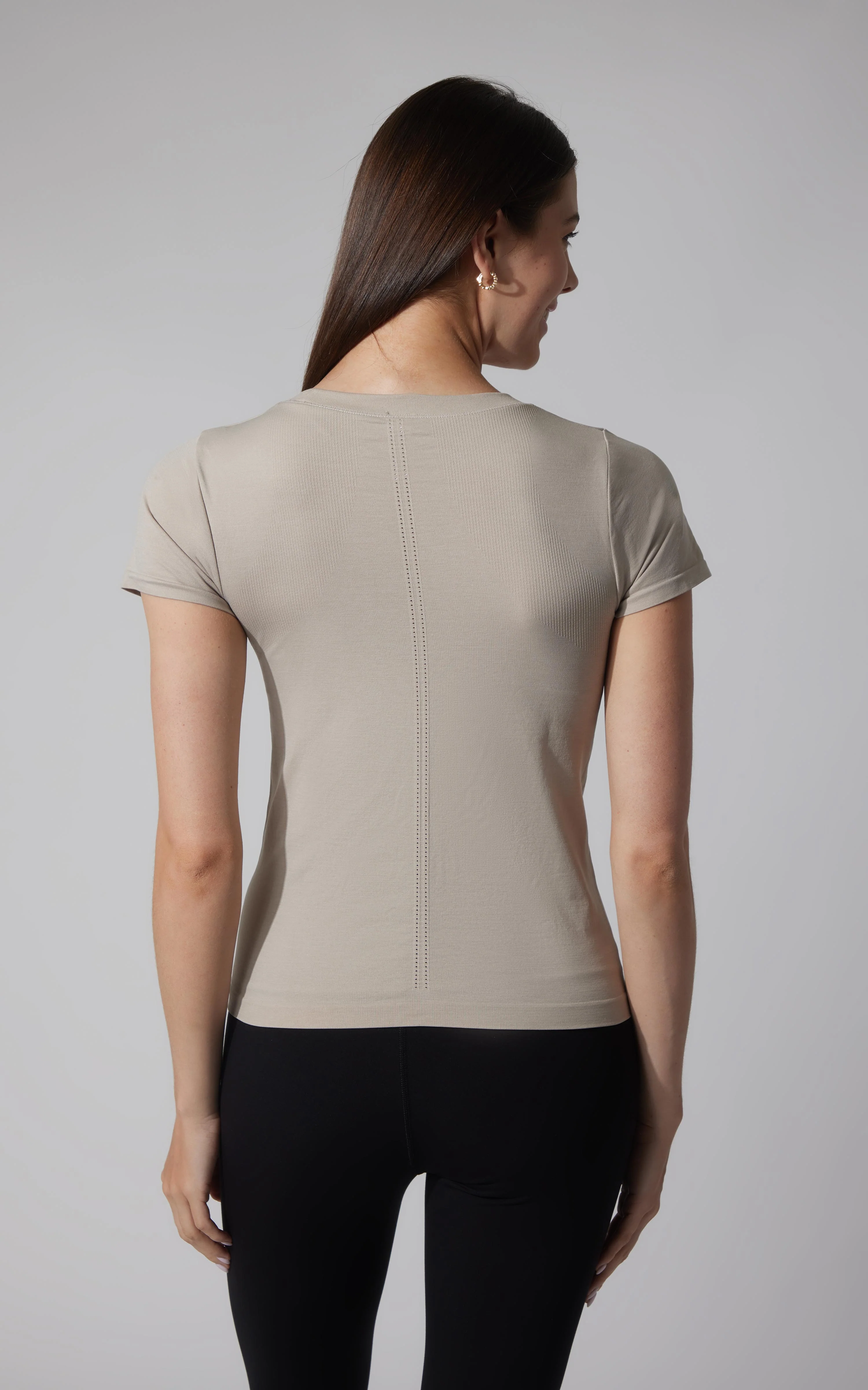 2 PK Seamless Bridgett Short Sleeve Full Length Tee - Image 8