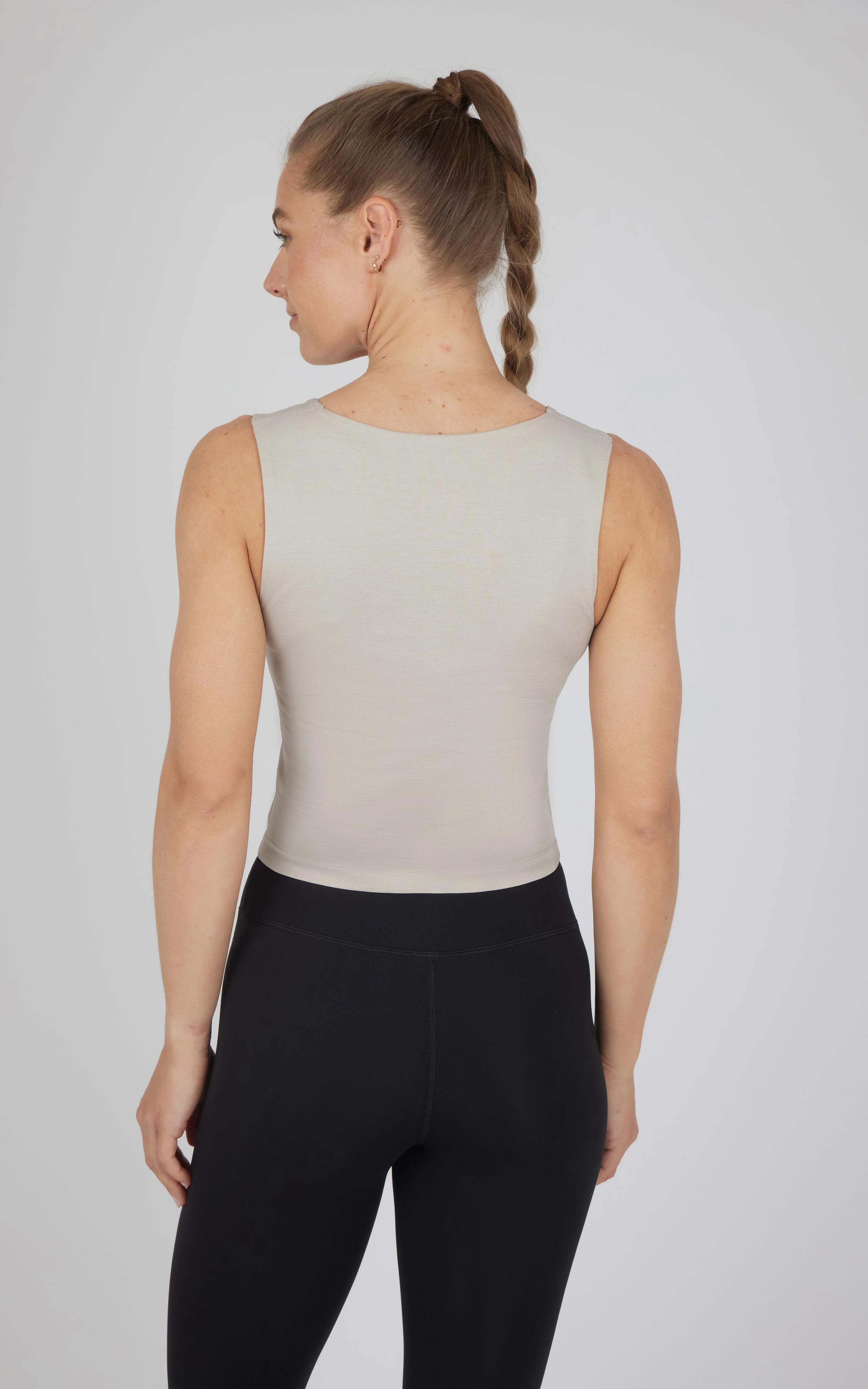 2 PK Seamless Coraline Meet and Greet Tank - Image 14
