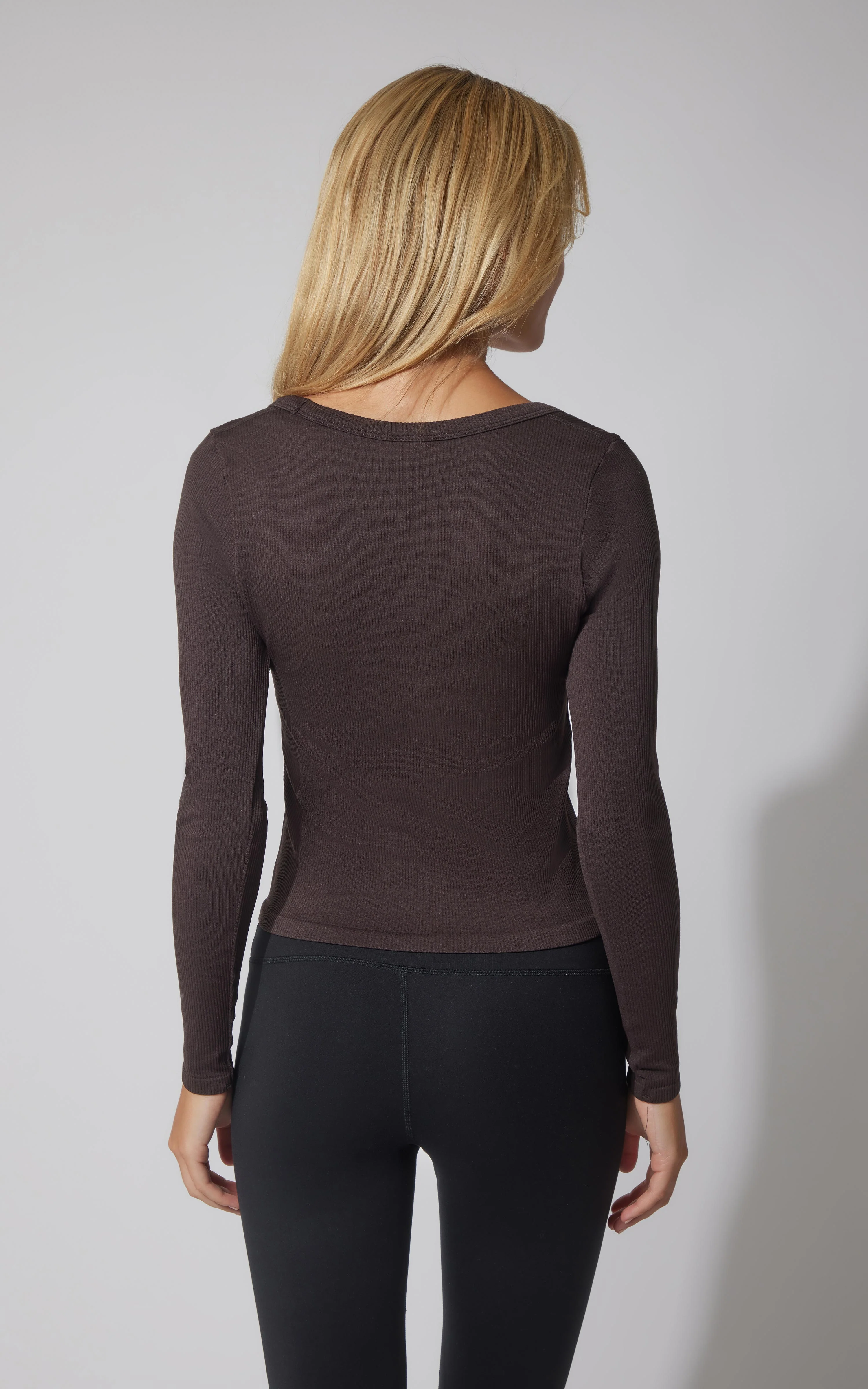 3 PK Ribbed Seamless Crew Neck, Scoop Neck and Square Neck Long Sleeve Top - Image 10