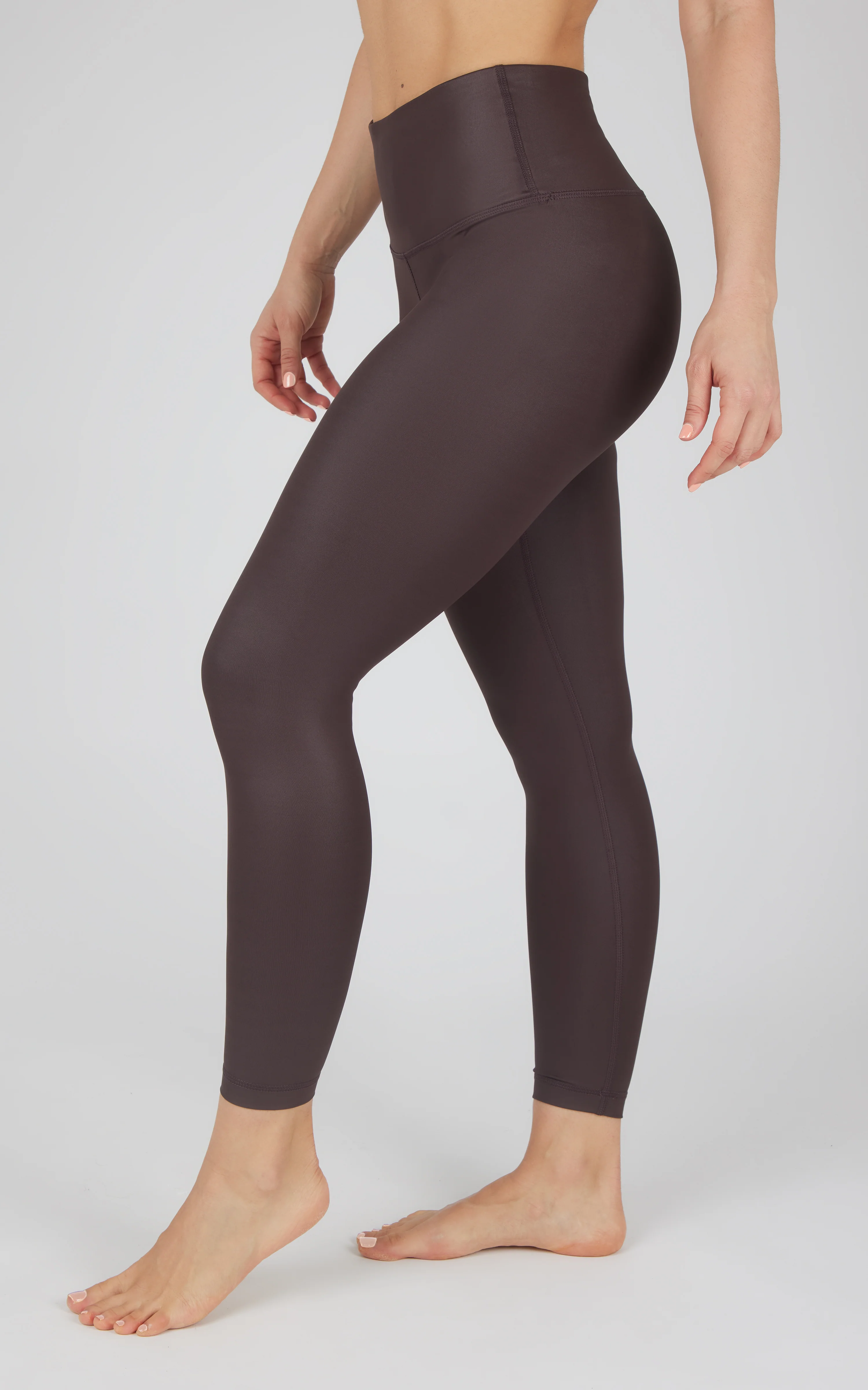 Interlink Faux Leather High Waist Cire 7/8 Ankle - Image 18