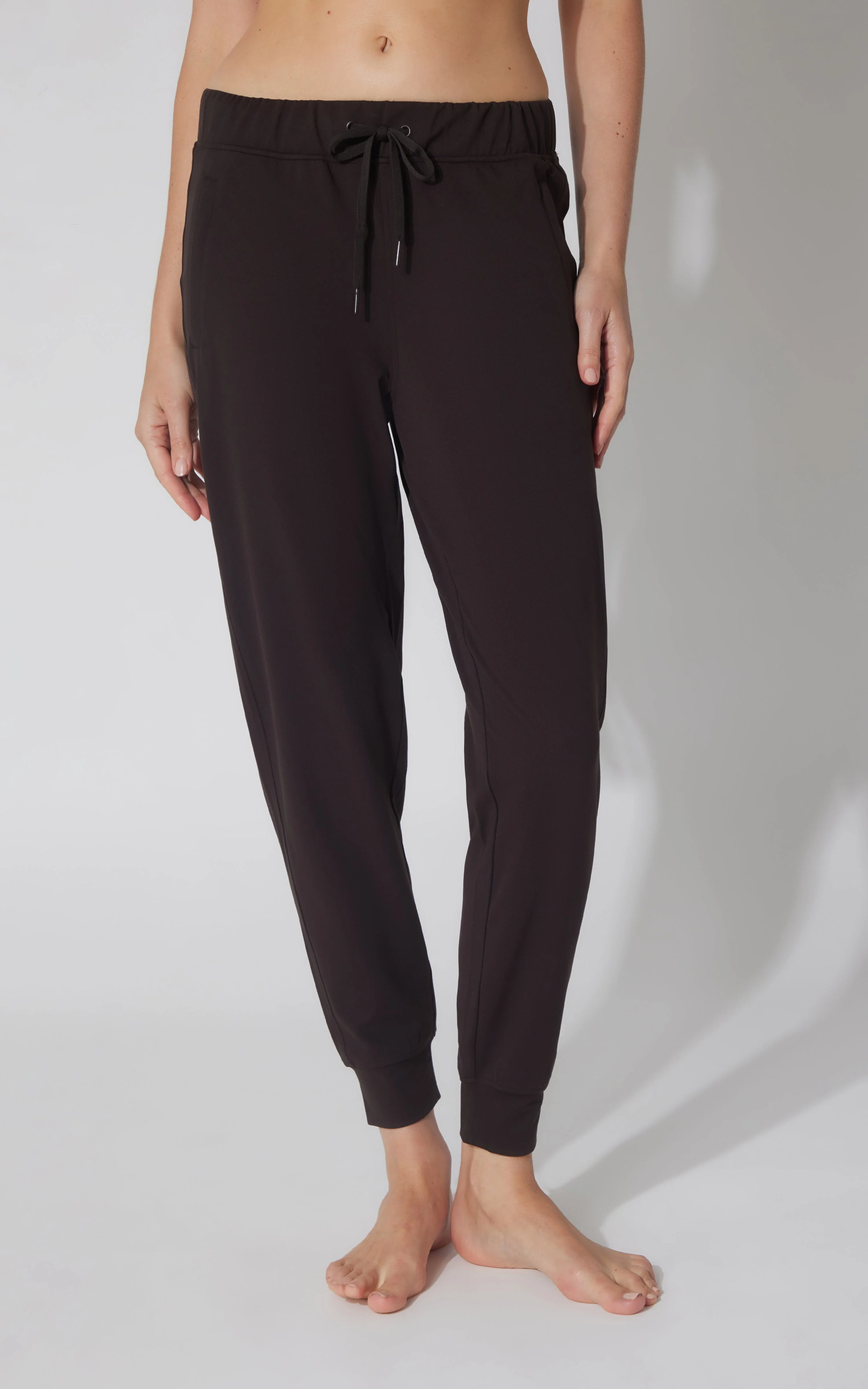 Lux Avenue Side Pocket Jogger - Image 16
