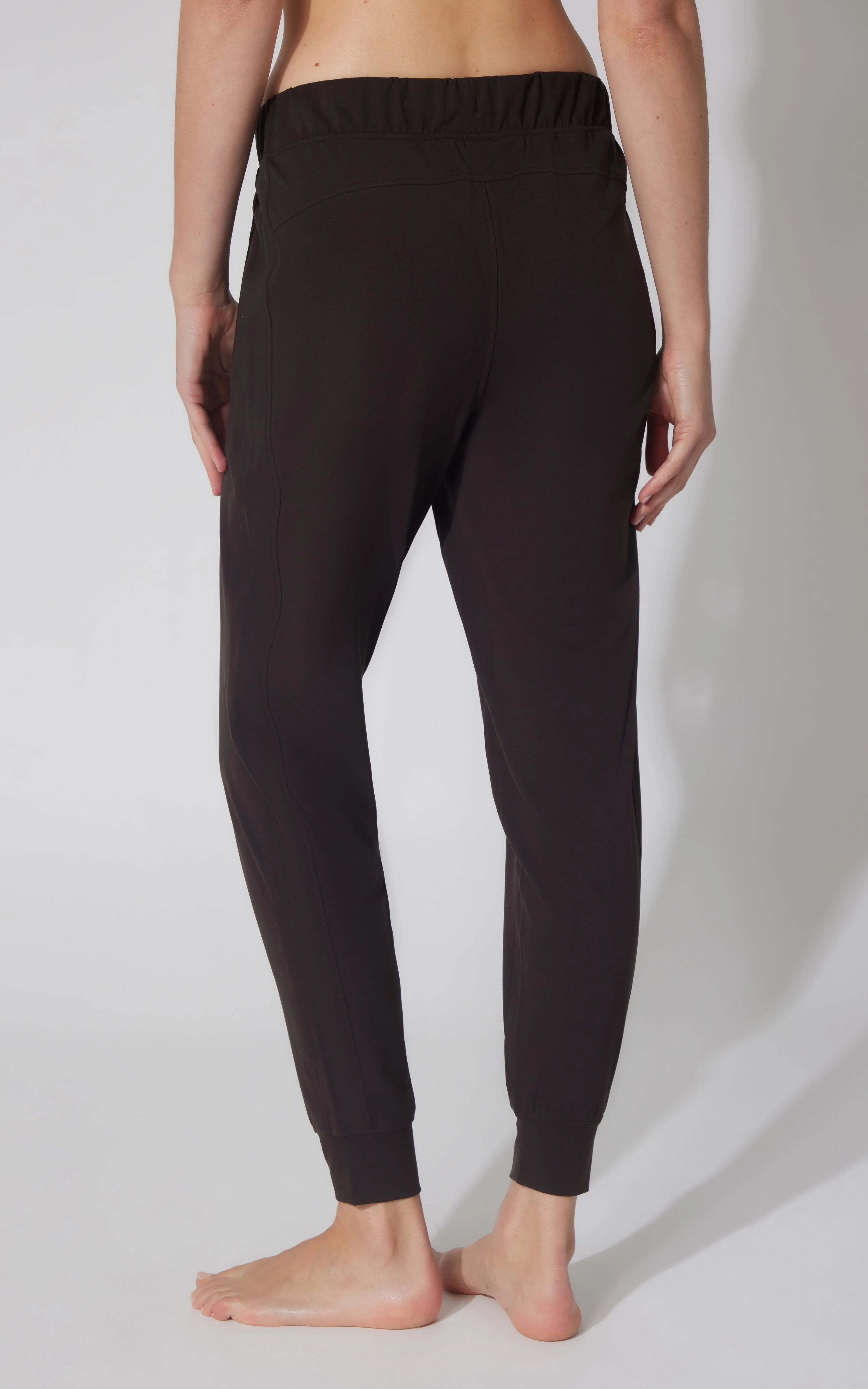 Lux Avenue Side Pocket Jogger - Image 19