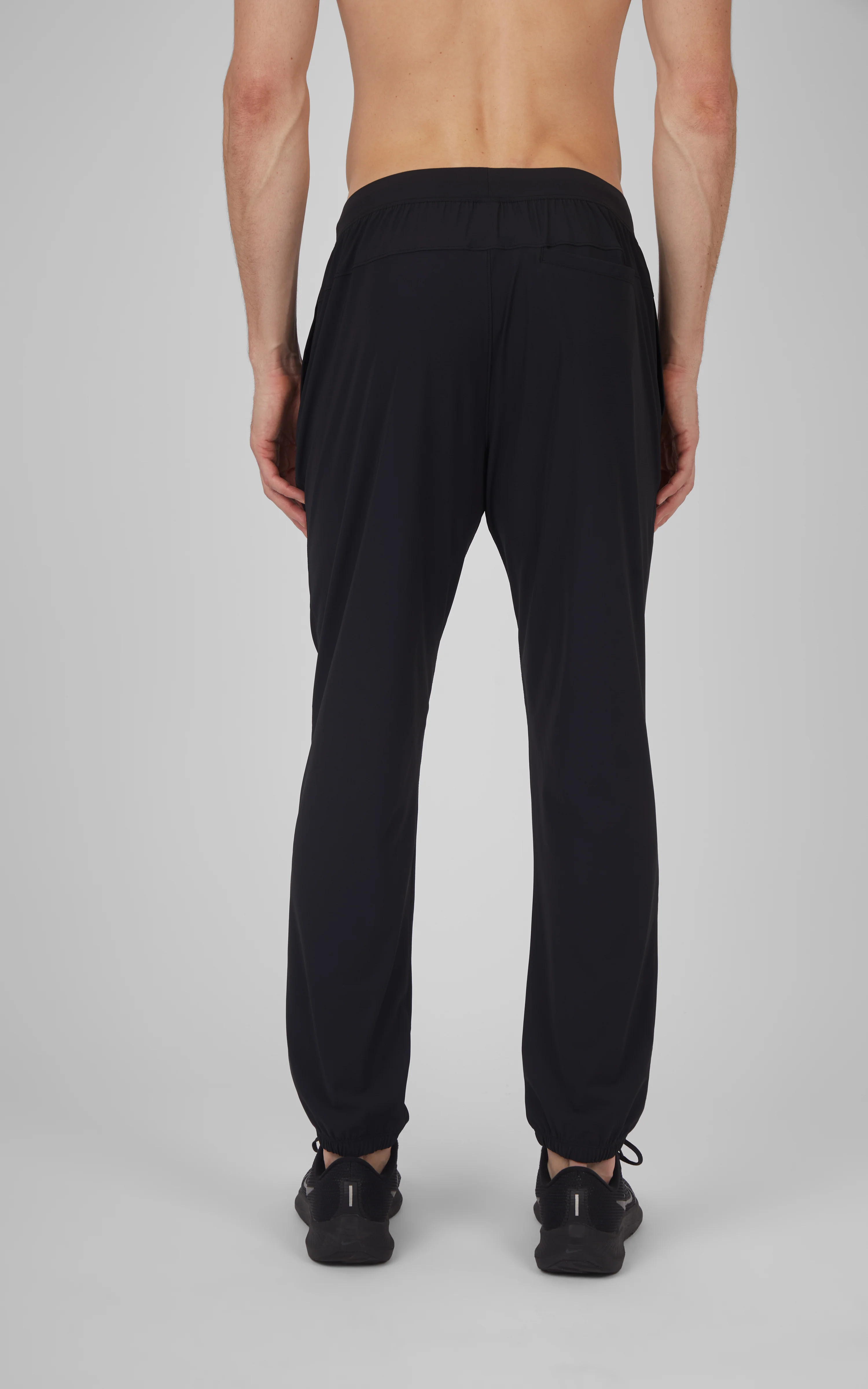 Men's Warp X Jetsetter Side Pocket Travel Jogger - Image 7